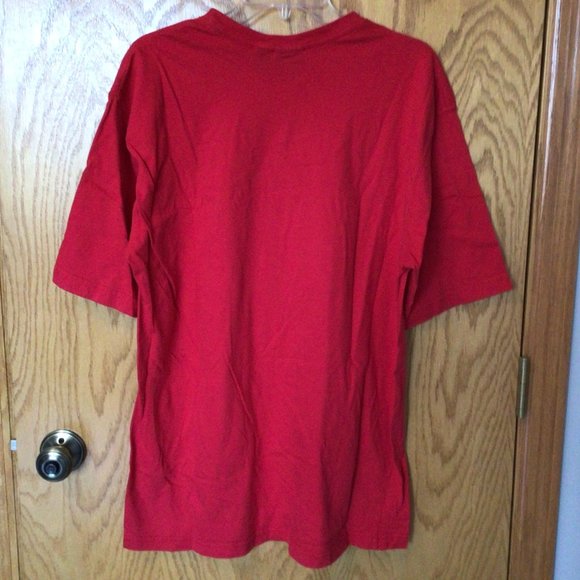 Croft & Barrow - Men's red t-shirt - Picture 2 of 6